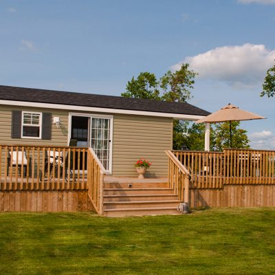 A Bellmere Winds Golf Cottage with View of Rice Lake