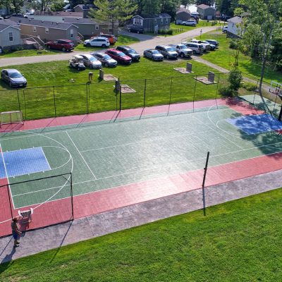 Who says cottaging can't be healthy? Get a few people together and enjoy a great outdoor game of basketball!