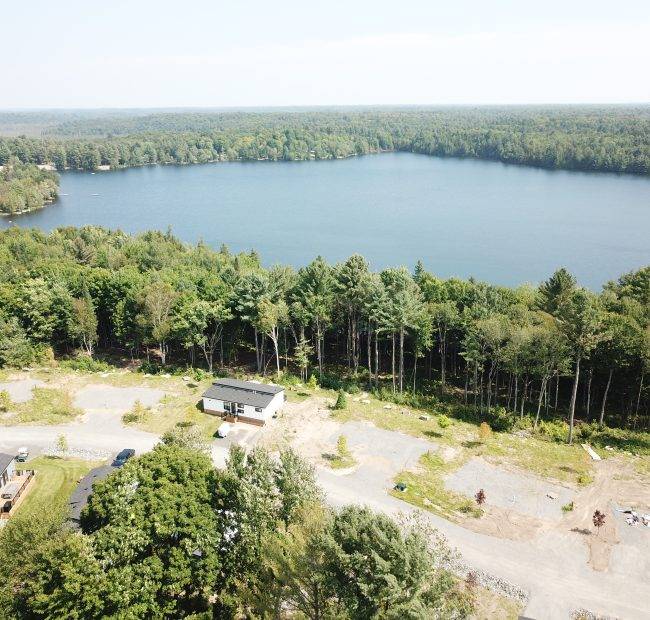 Bonnie Lake Resort | Waterfront Resort Cottages for Sale in Muskoka