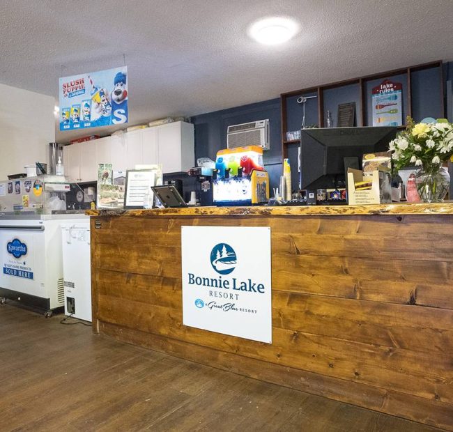 Forget something during your vacation or cottage stay? We have an on-site Bonnie Lake Resort for all your Cottage necessities!