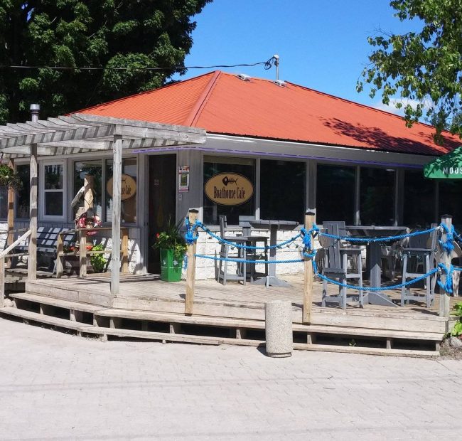Enjoy a Bite to Eat at The Boathouse Cafe | On-Site Resort Restaurant in Kawartha Lakes, Ontario