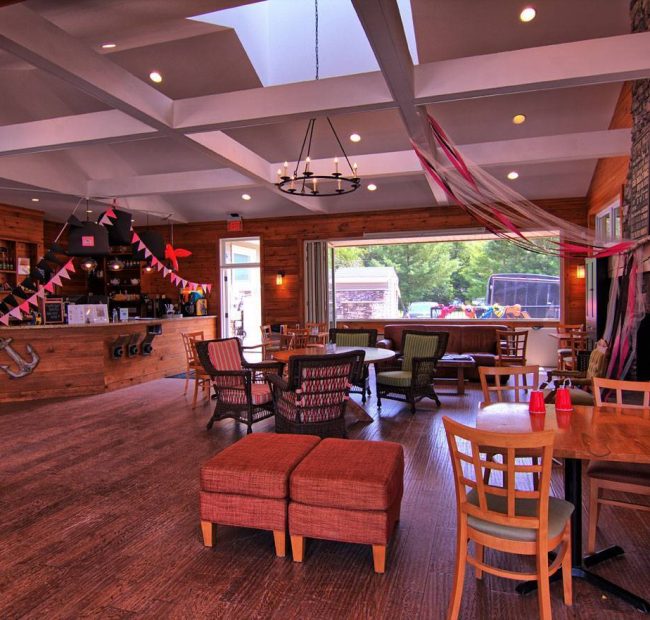 Shamrock Bay Resort Muskoka | Patio Overlooking the Lake