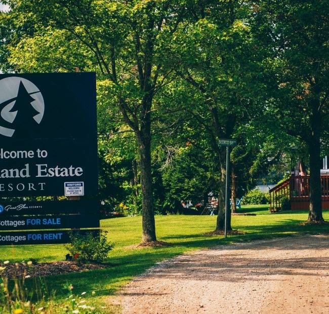 Welcome to Woodland Estates Resort | Offering Affordable Resort Cottages for Sale and Vacation Cottage Rentals in the Kawarthas!