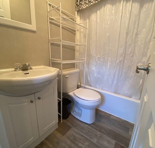 406 Lakefront Terrace Lane