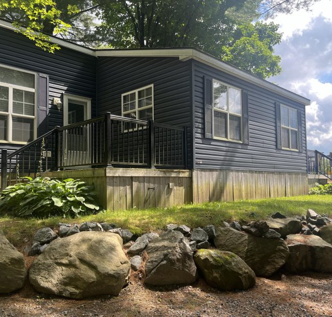 701 Poplar Crescent