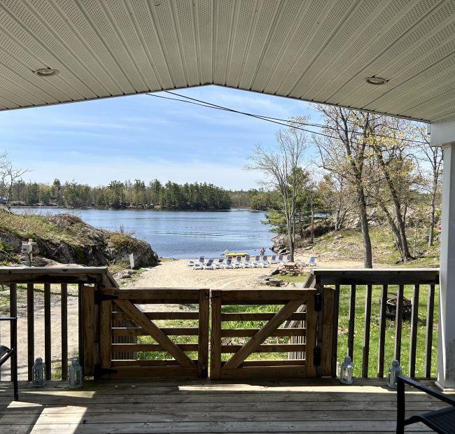 31 Riverside Village