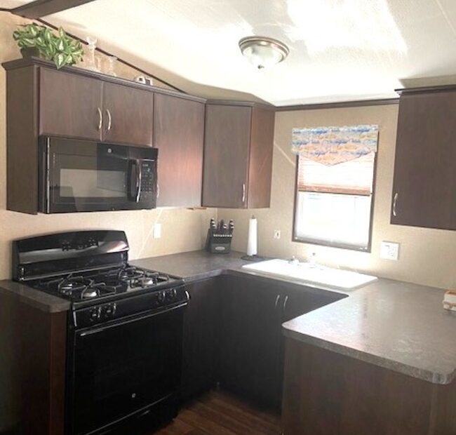 45 Forest Grove Lane