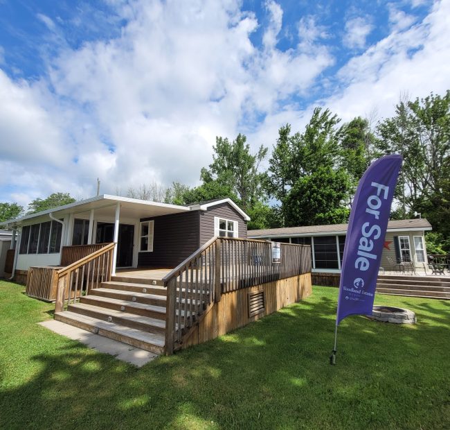 2 Lakeview Drive