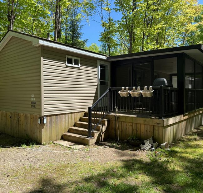 426 Fawn Crescent