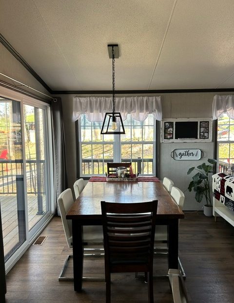 8 Glen Abbey Lane