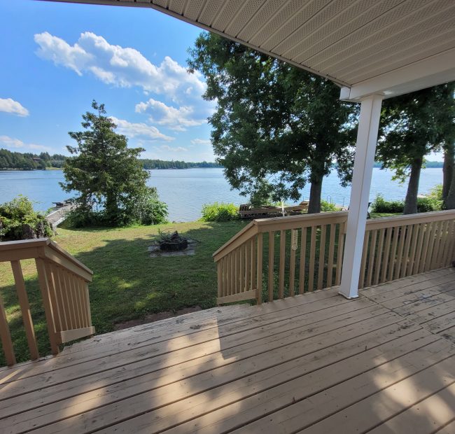 16 Cedar Point Crescent
